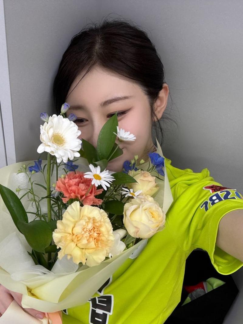 이채연