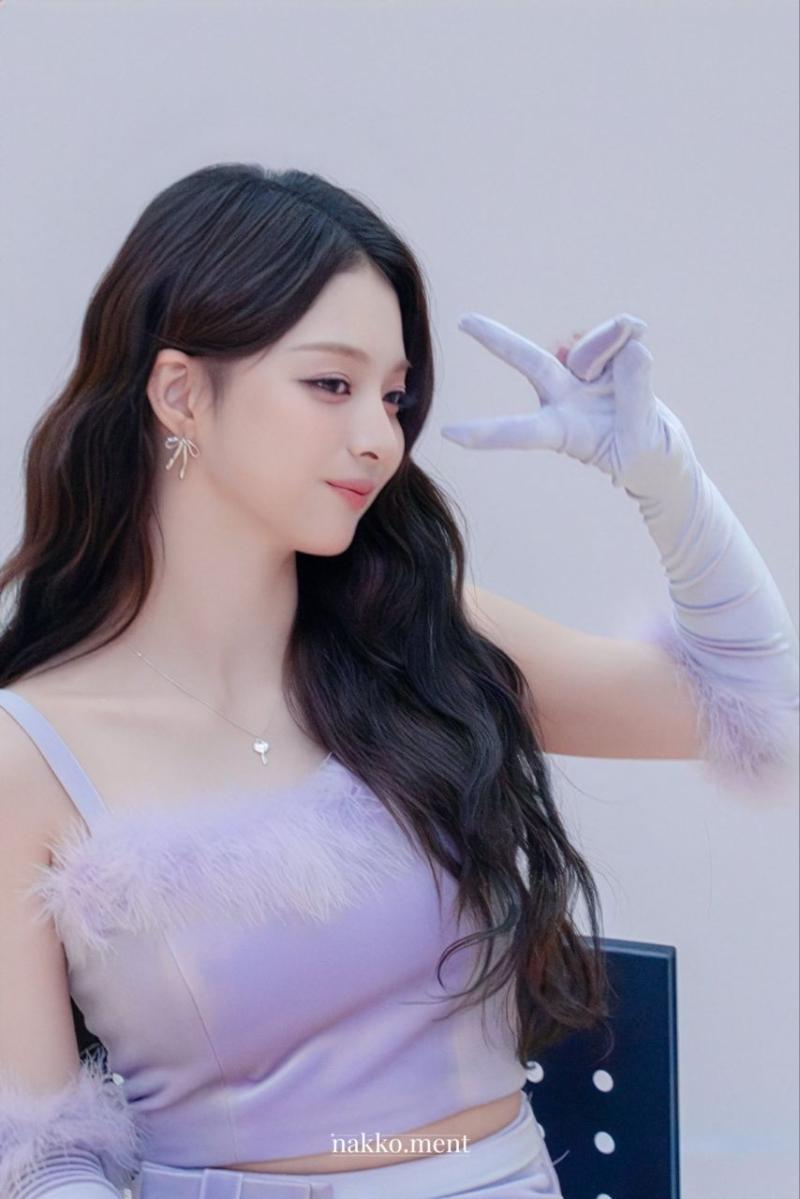 프로미스나인 이나경