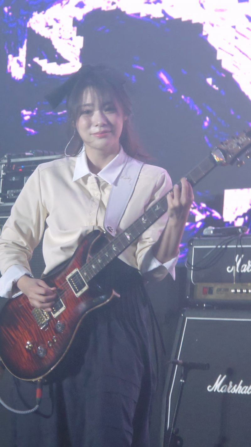 QWER 시연