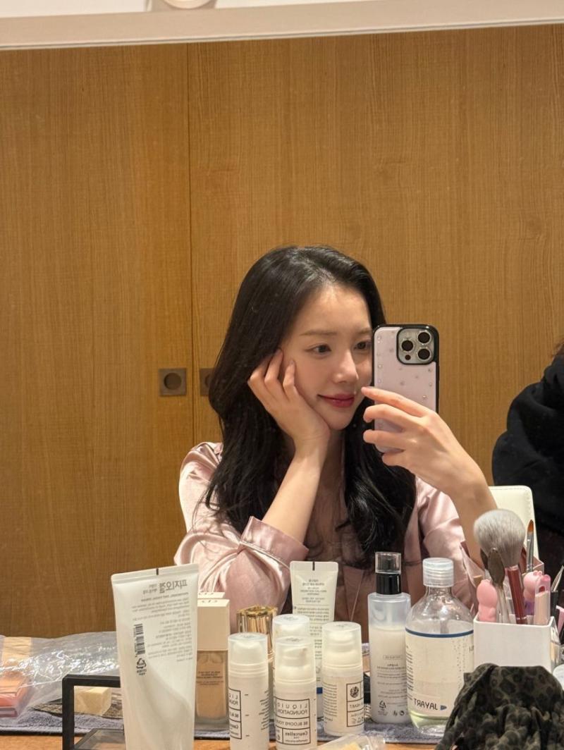 윤채경