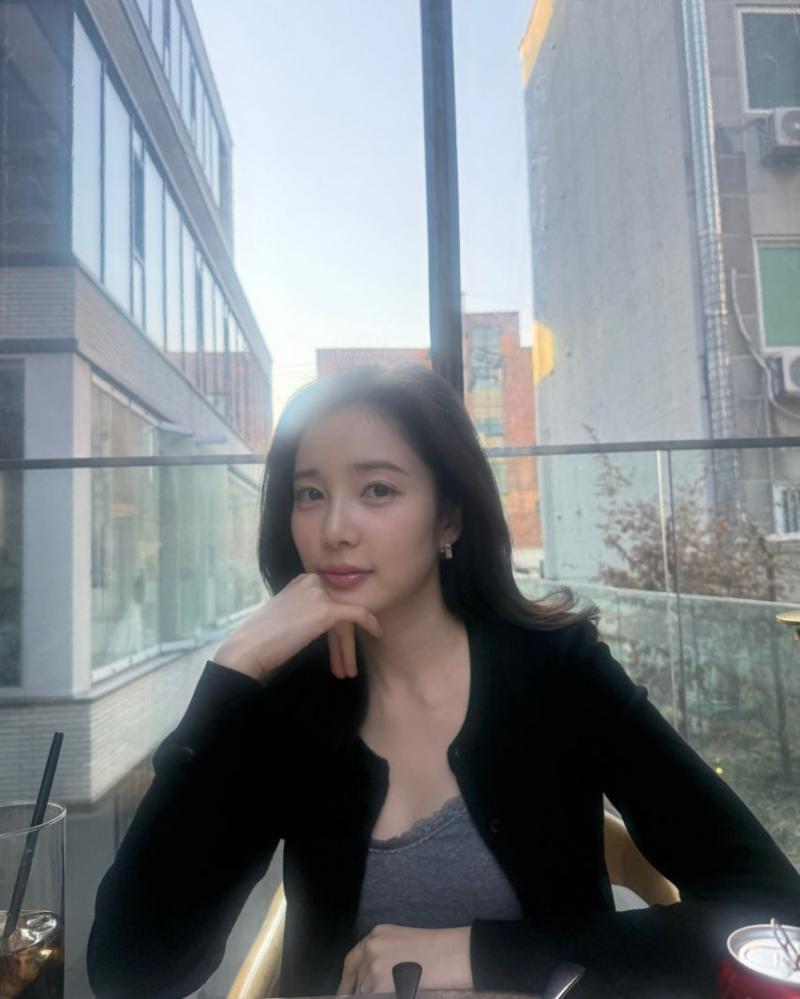 윤채경