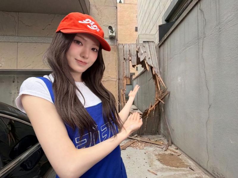 ŰŰ