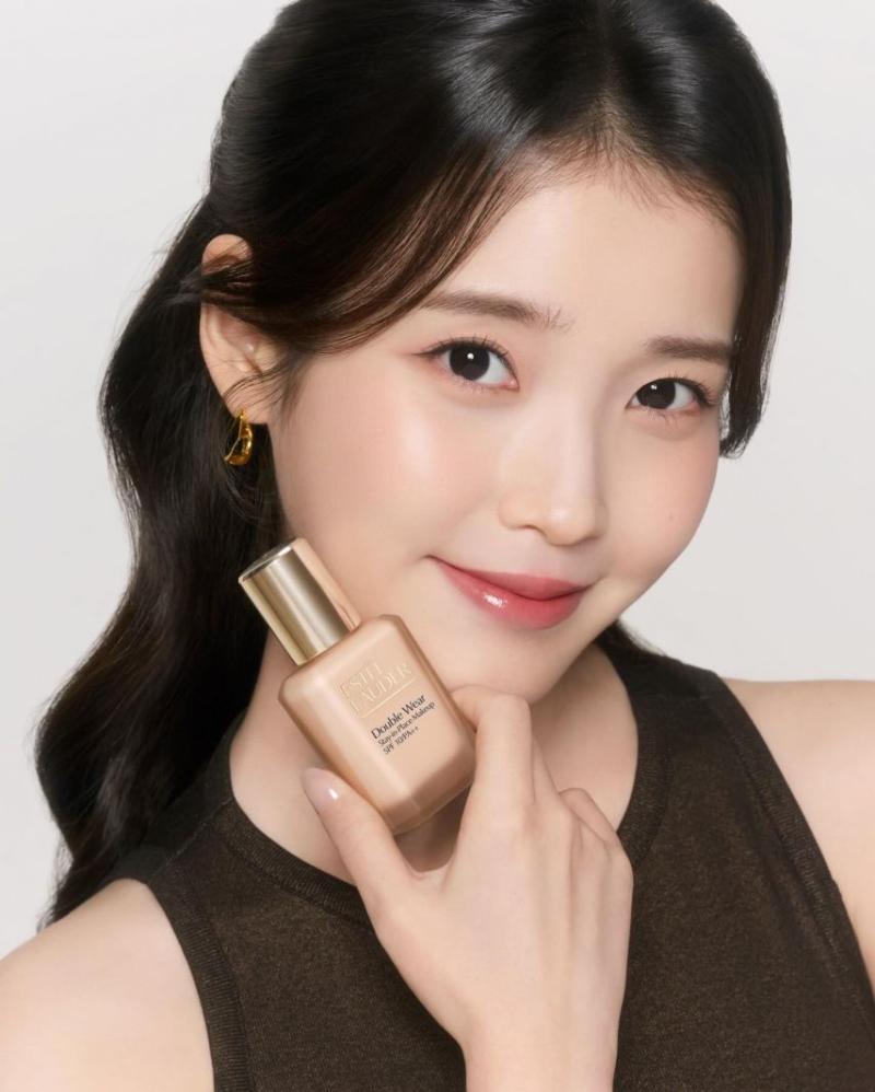 아이유 제이에스티나/ 에스티로더