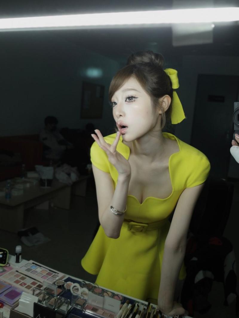최예나 / 최예나,아일릿 윤아