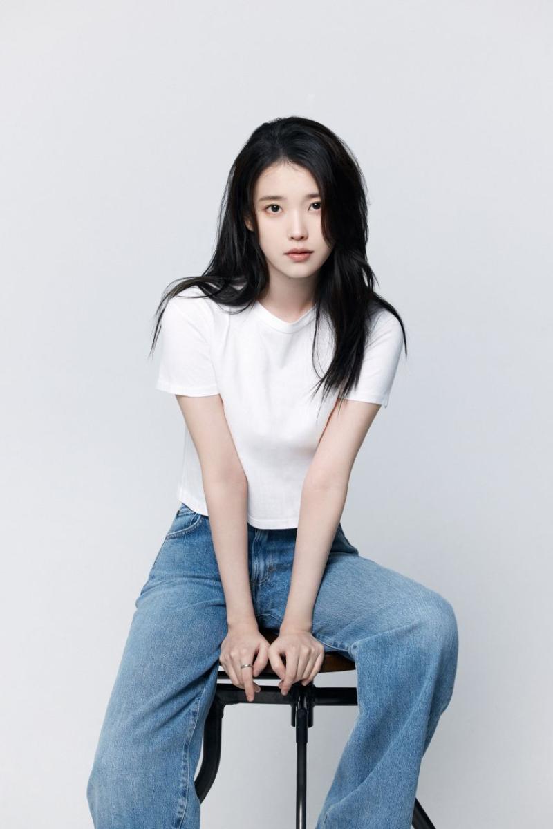 아이유 프로필 사진