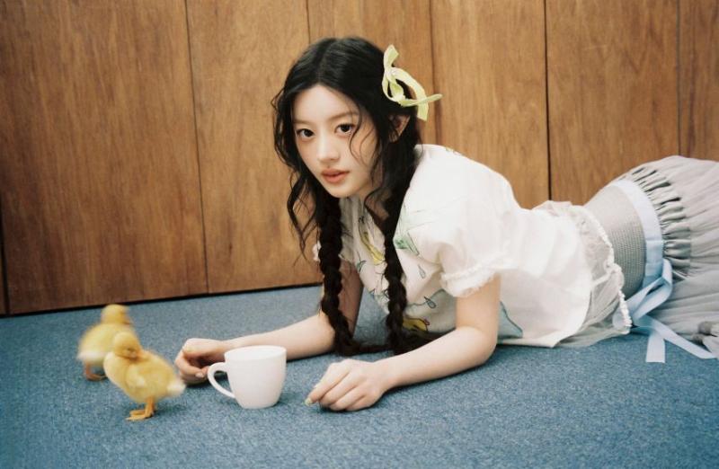 아일릿 ‘MAMIHLAPINATAPAI’ Concept Photo PAW PAW
