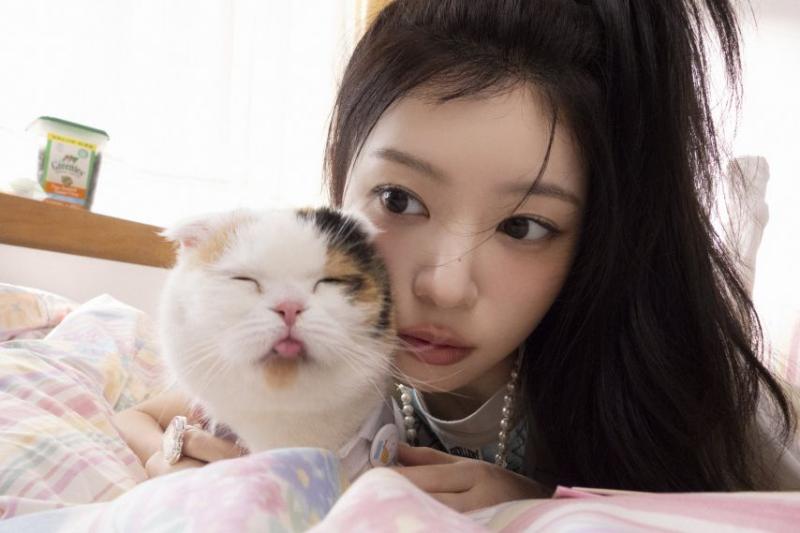 아일릿 ‘MAMIHLAPINATAPAI’ Concept Photo PAW PAW