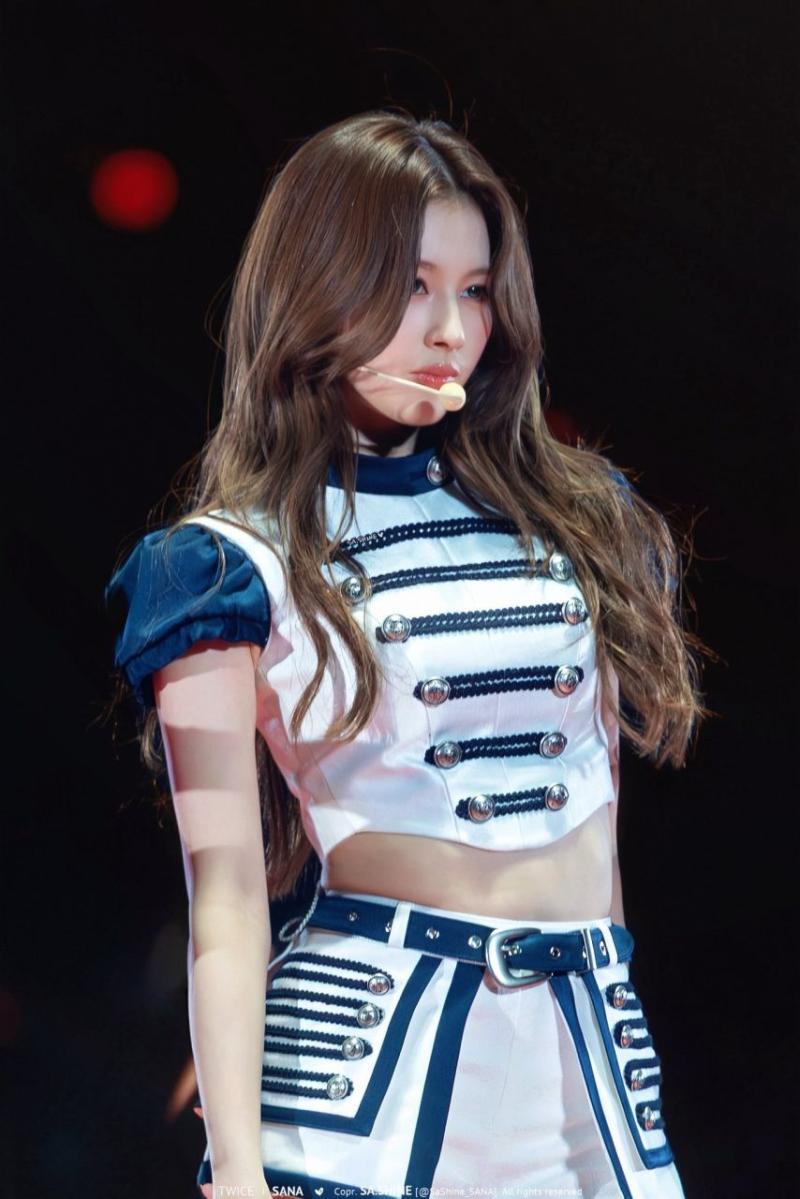 트와이스 사나
