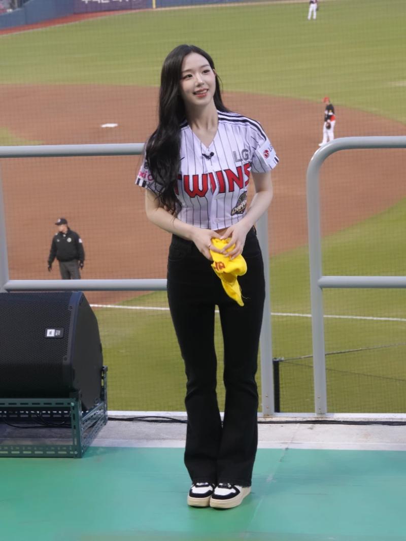 김채연 트리플에스 YESorYES & 시구 등