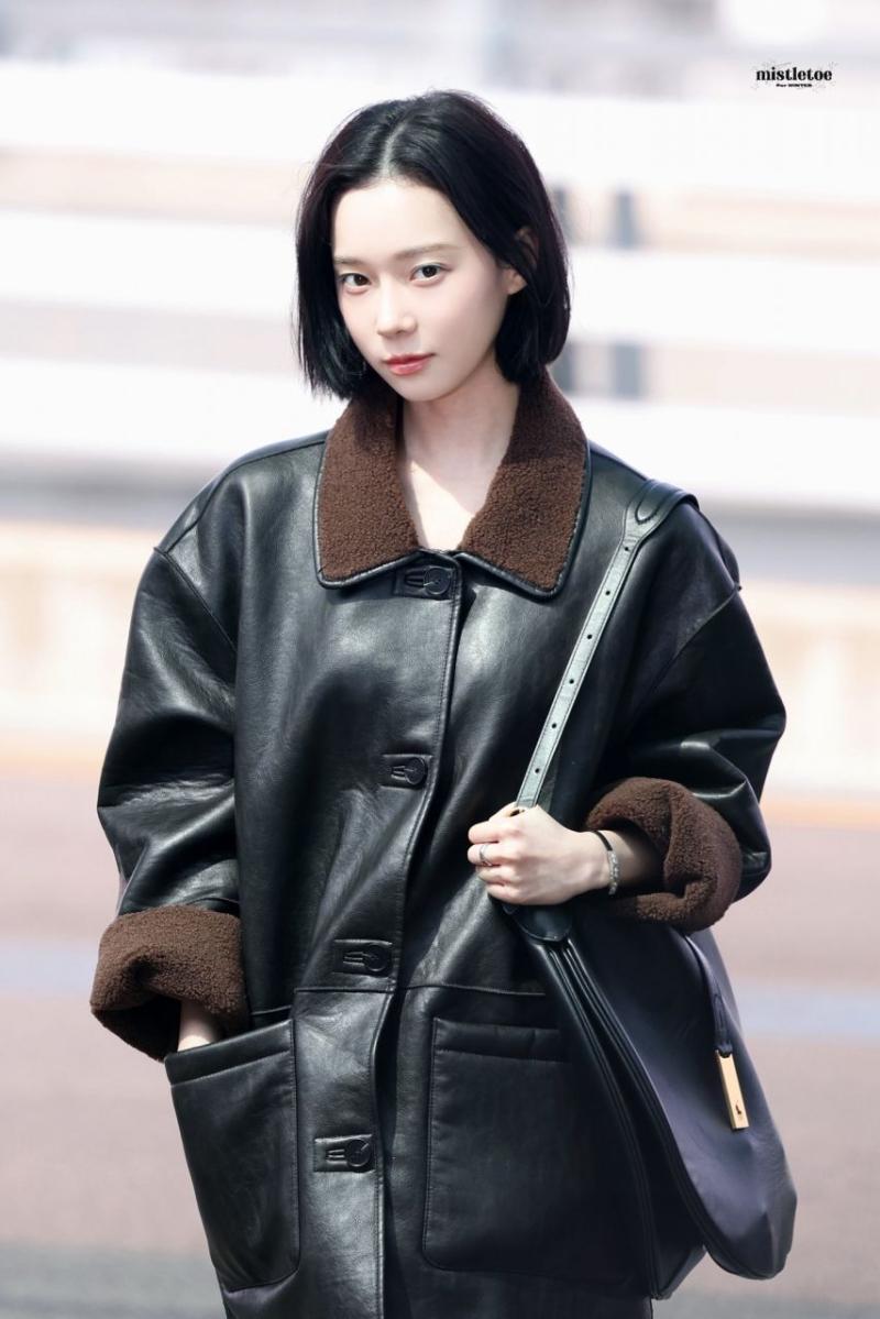 260403 인도네시아로 출국하는 에스파 윈터