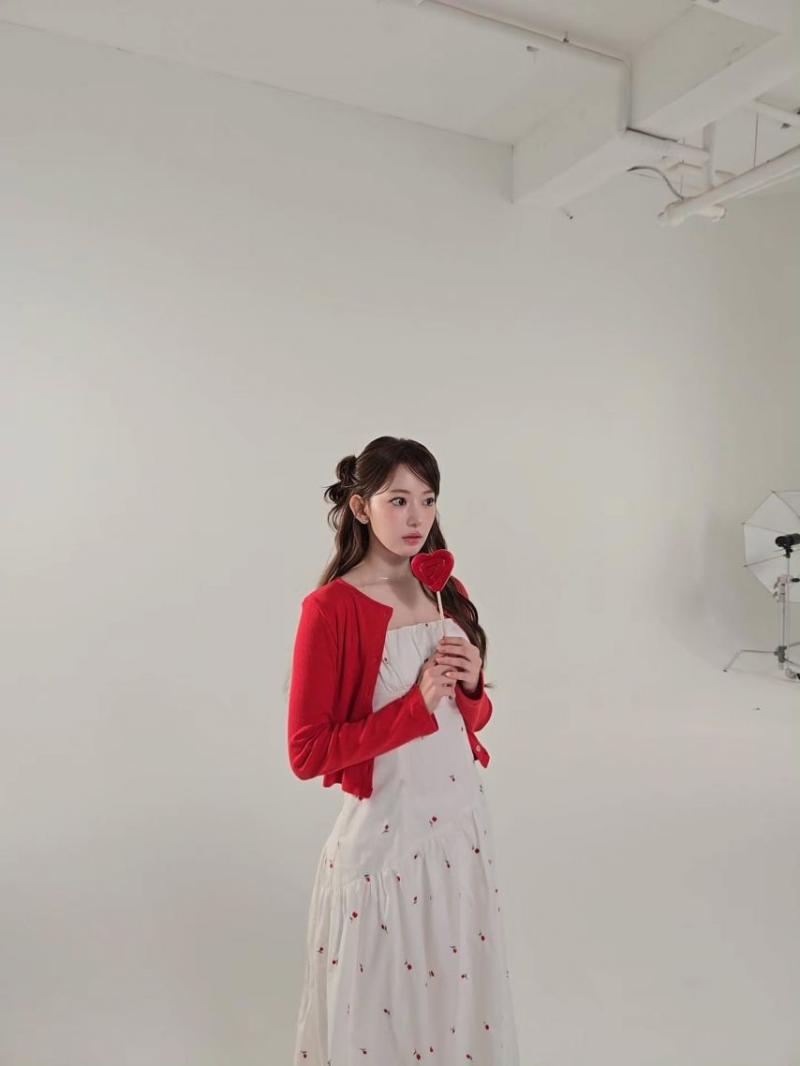 르세라핌 사쿠라,허윤진