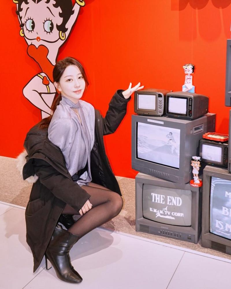 황유주 아나운서