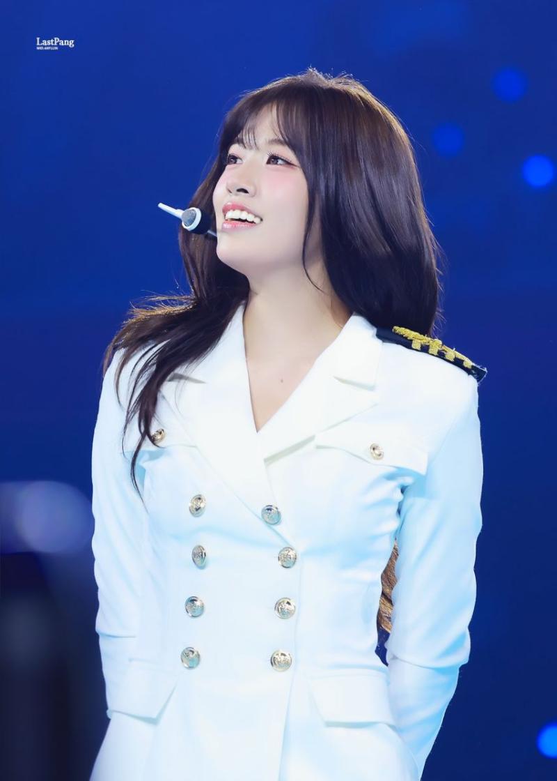 아이브 안유진