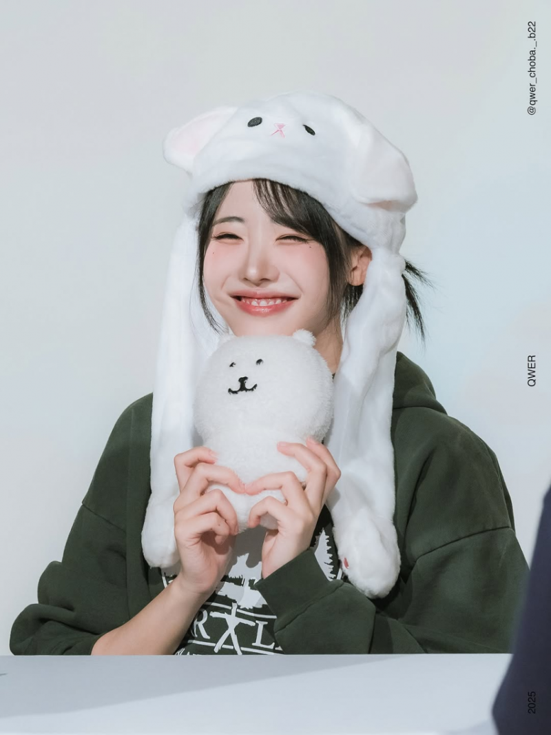 QWER 히나