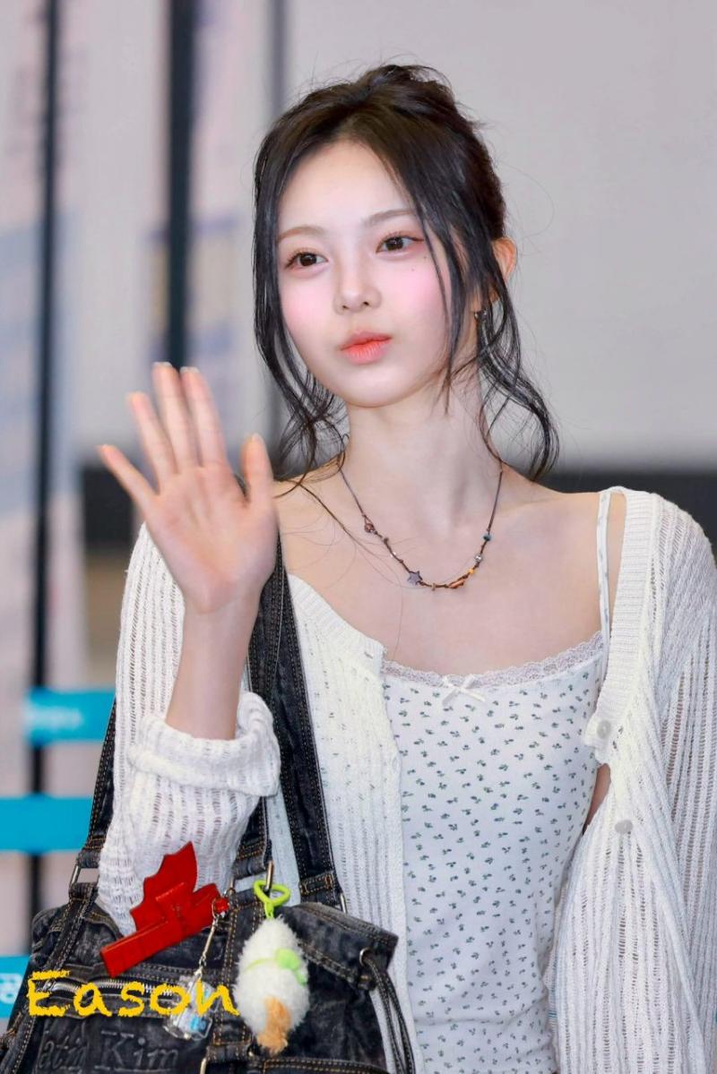 260407 일본으로 출국하는 하츠투하츠 이안