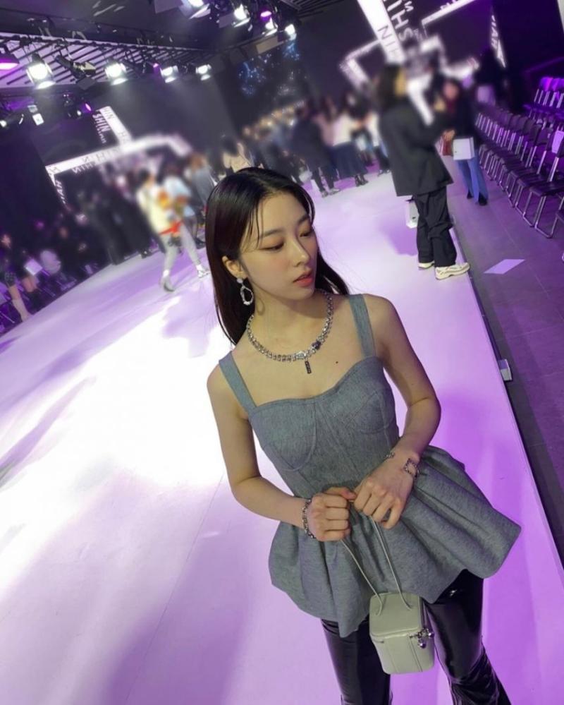 로켓펀치 윤경