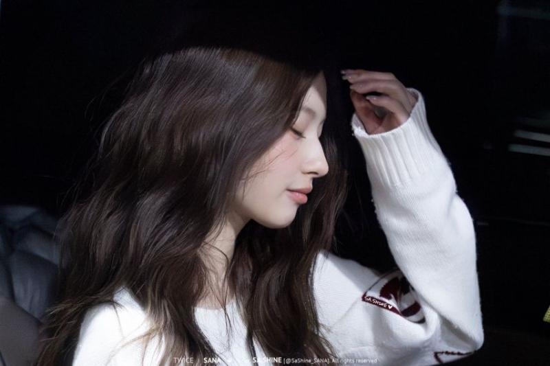 트와이스 사나