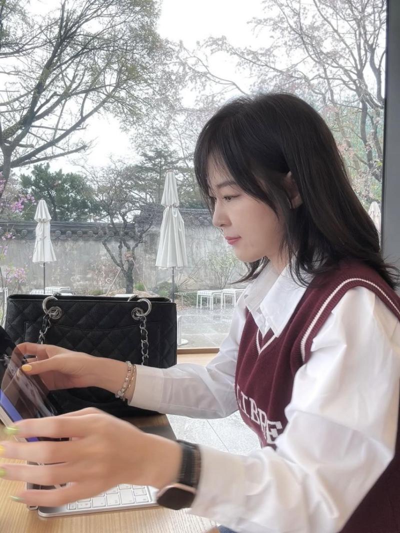 김지형 아나운서