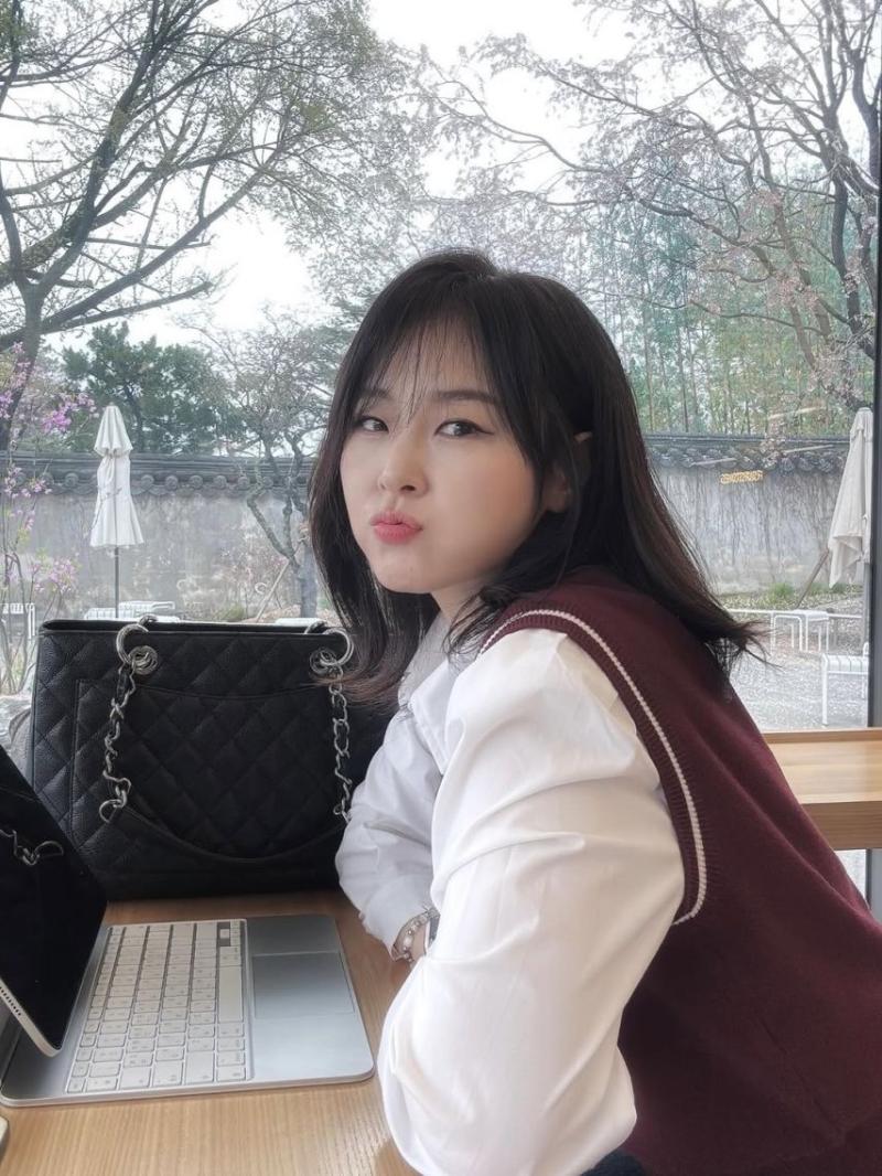 김지형 아나운서