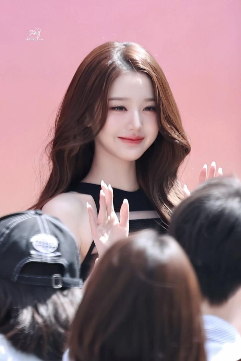 오늘 다이슨 행사에 참석한 아이브 장원영