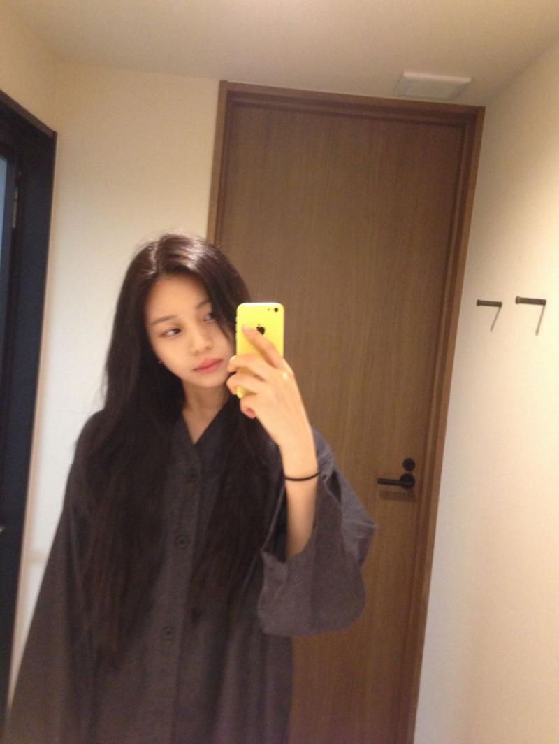엄지 VIVIZ비비지 인별