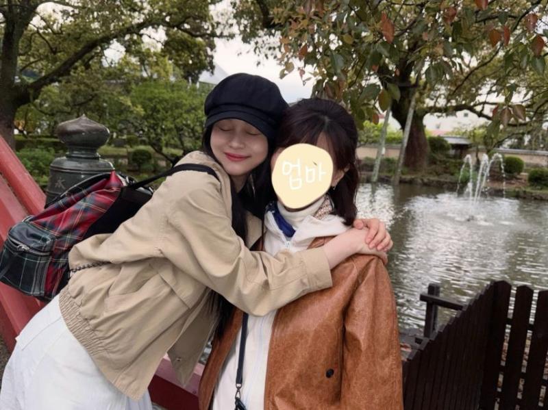 엄지 VIVIZ비비지 인별