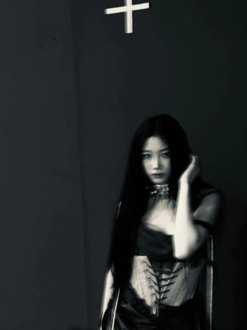 르세라핌 / 김채원,허윤진,카즈하