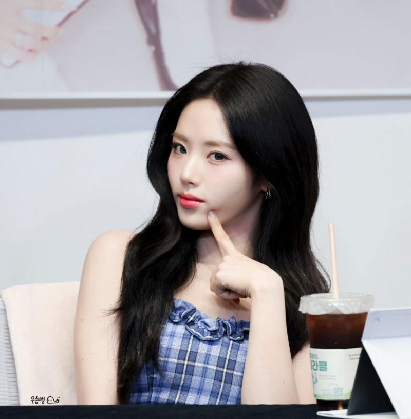 프로미스나인 박지원