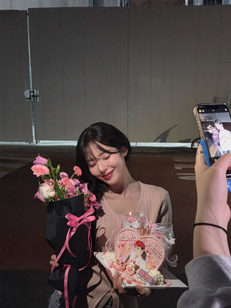 프로미스나인 박지원