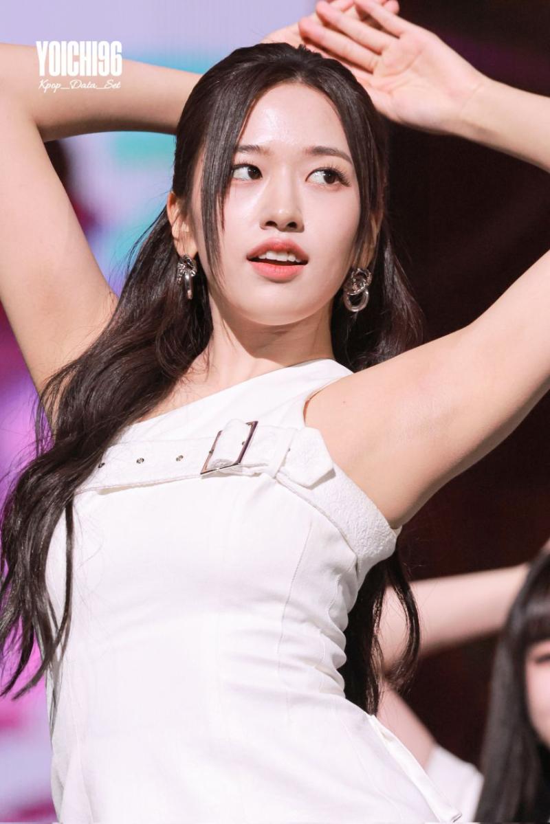 아이브 안유진