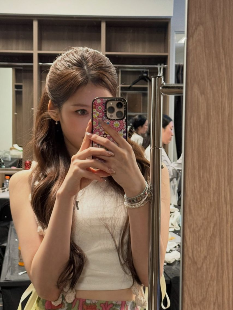 트와이스 사나