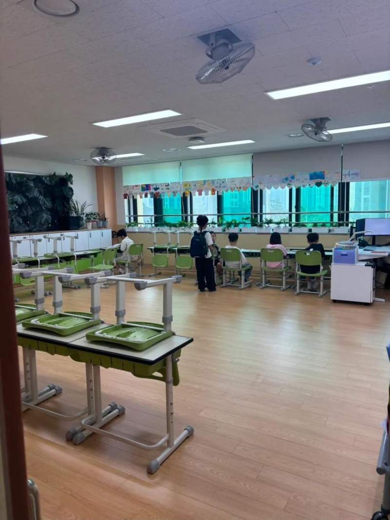 난리난 초등학교 2학년 선생님