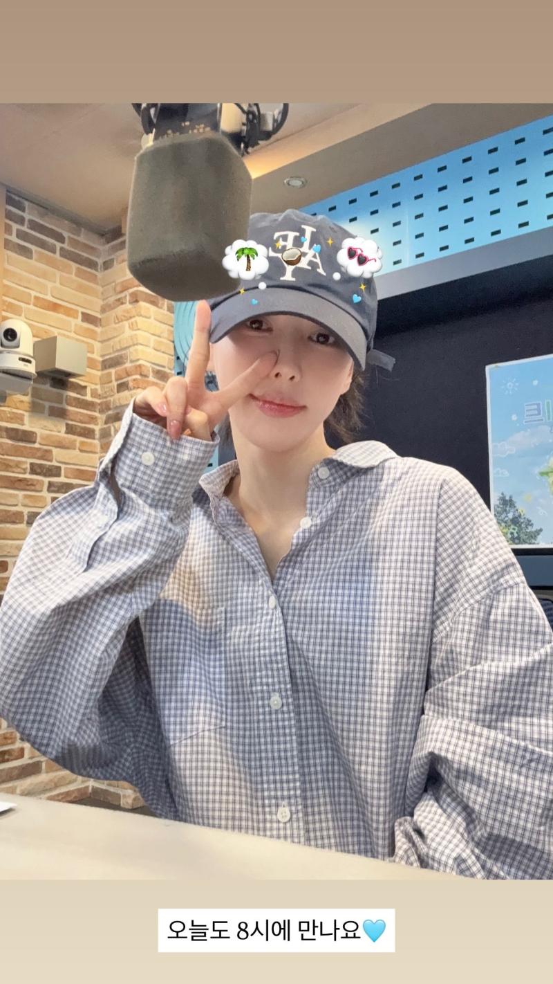 [트와이스/TWICE] 모모랑 어깨동무하다 묵직한 힙라인 보여주는 정연