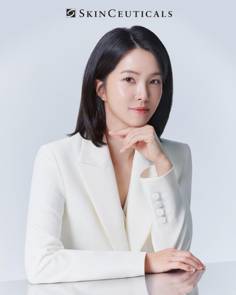 강지영 아나운서