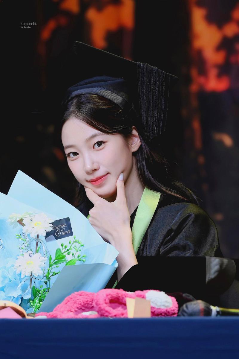 르세라핌 카즈하