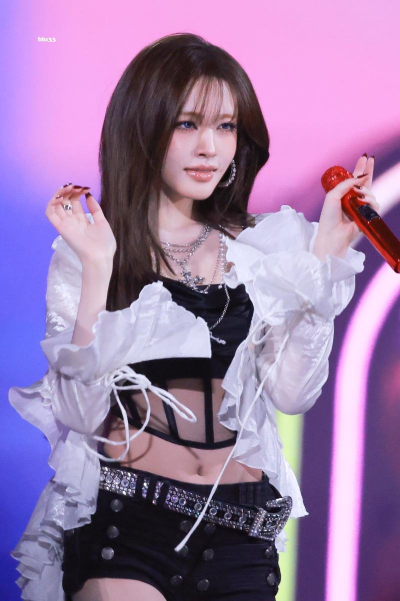 QWER 히나