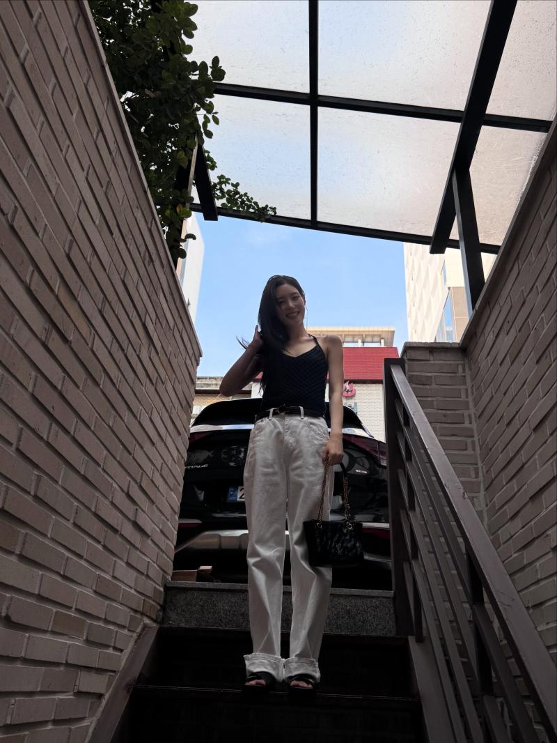 정채연