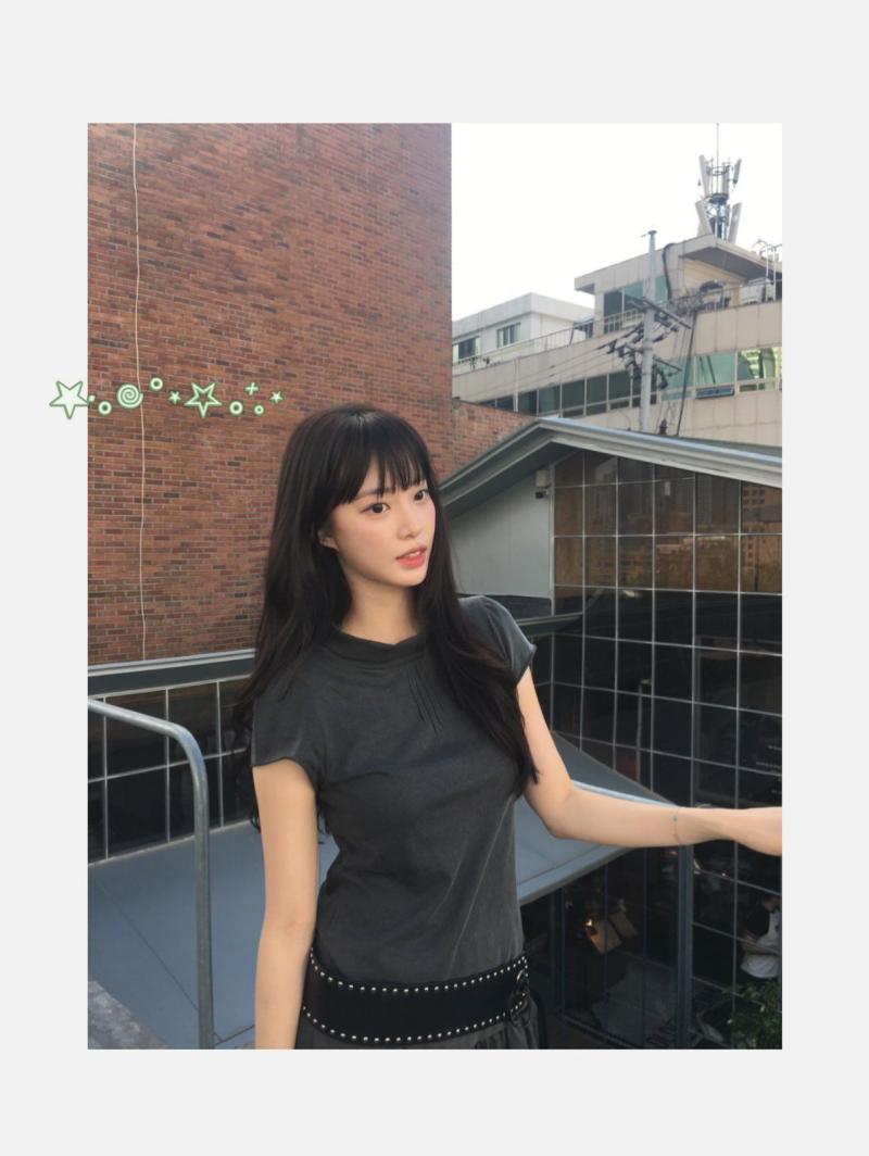 4색 줄무늬 브라탑 프로미스나인 팬사인회 이나경 청치마
