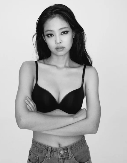 스테이씨 윤