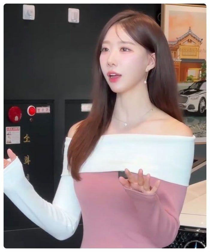 진달래 아나운서 38세