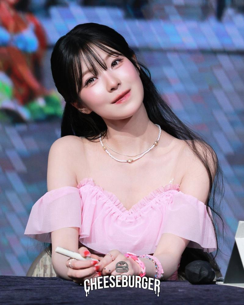 프로미스나인 백지헌