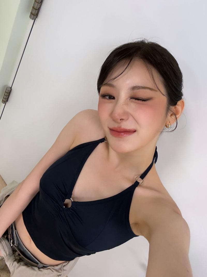 이채연