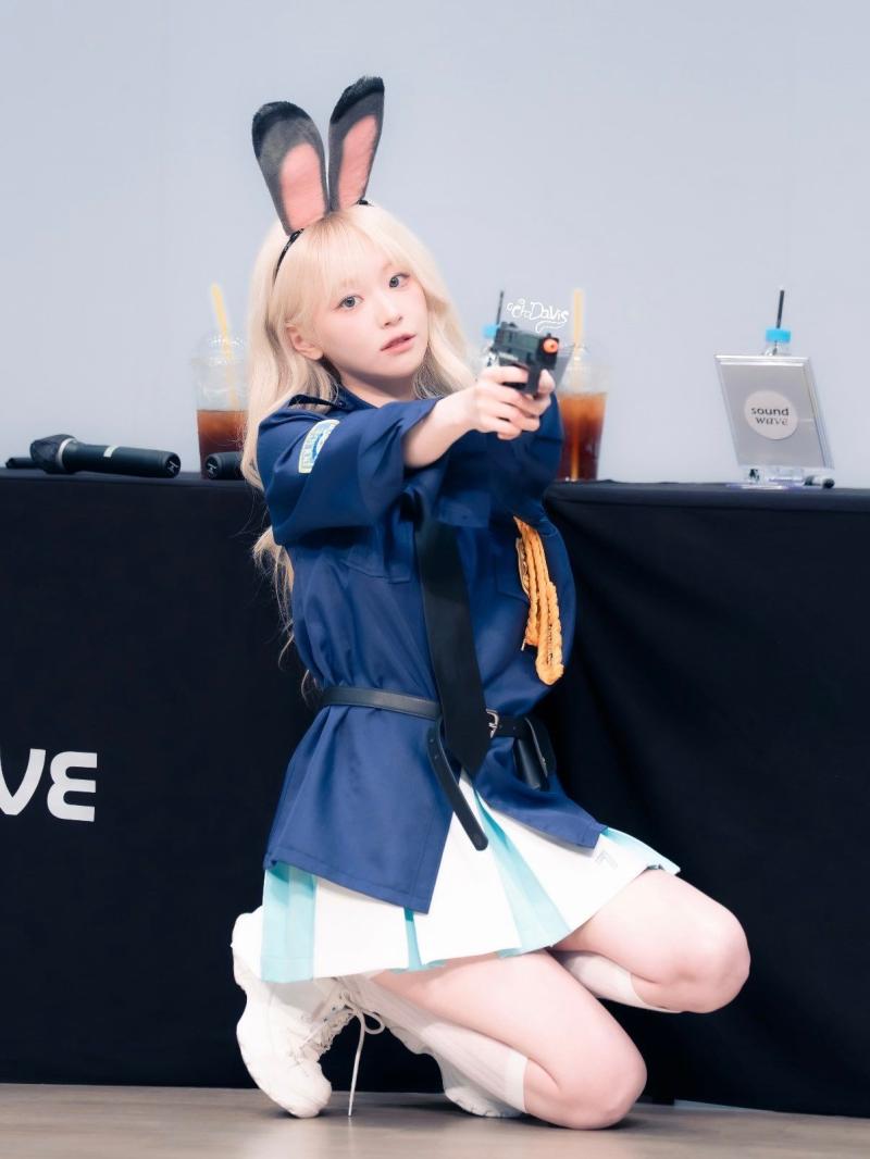 르세라핌 허윤진
