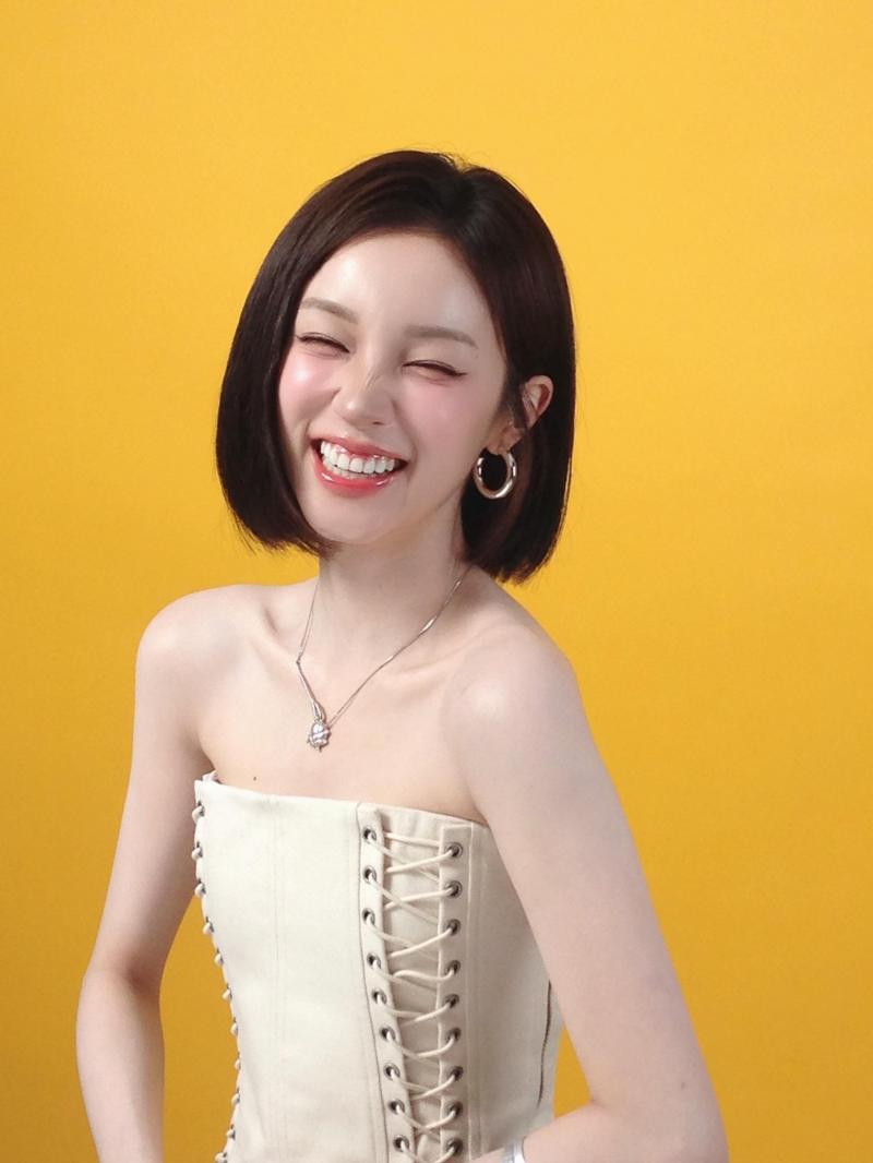우기  SNS