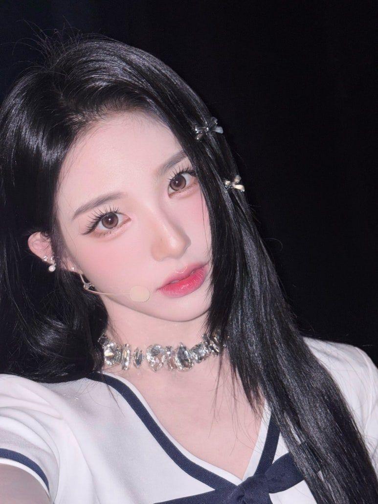 프로미스나인 이나경