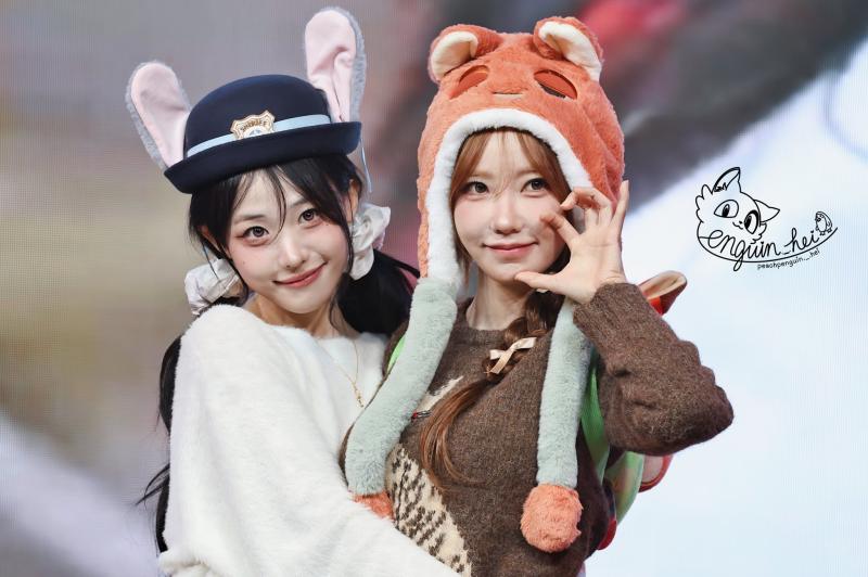 QWER 마젠타 & 히나