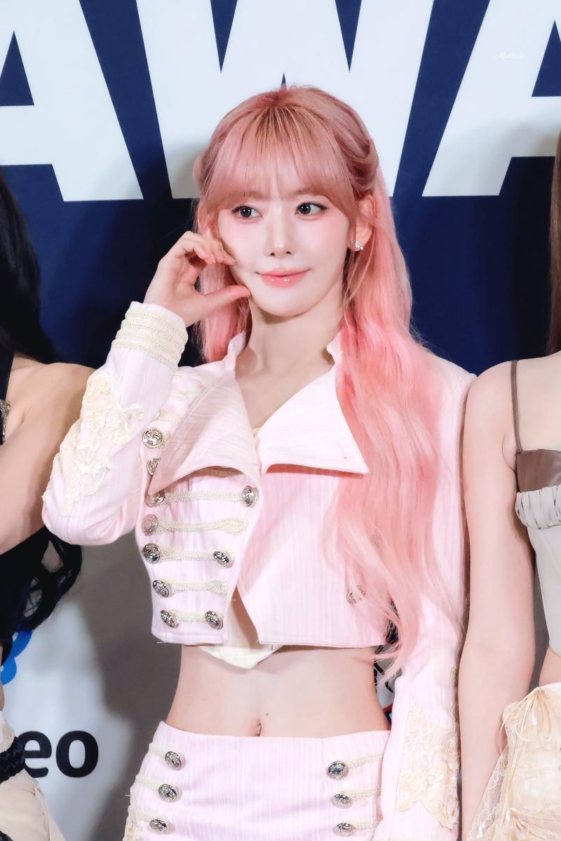 르세라핌 사쿠라 KDWA 260827