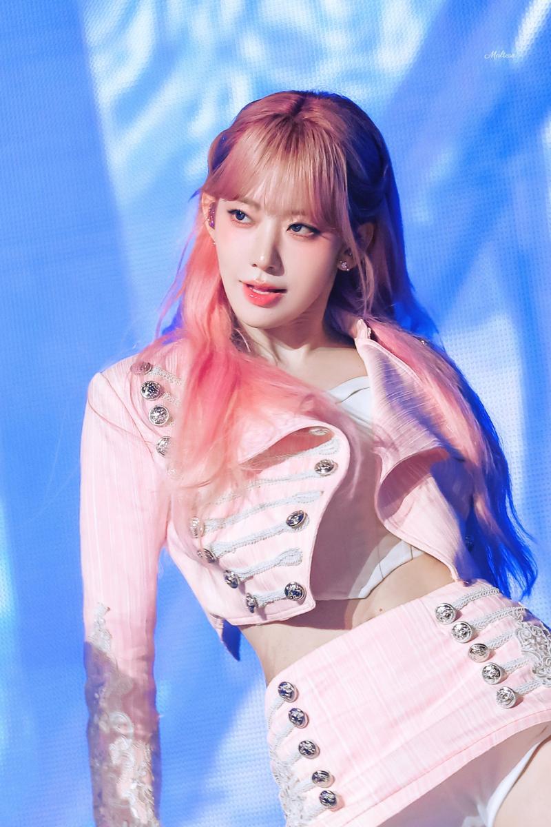 르세라핌 사쿠라 KDWA 260827