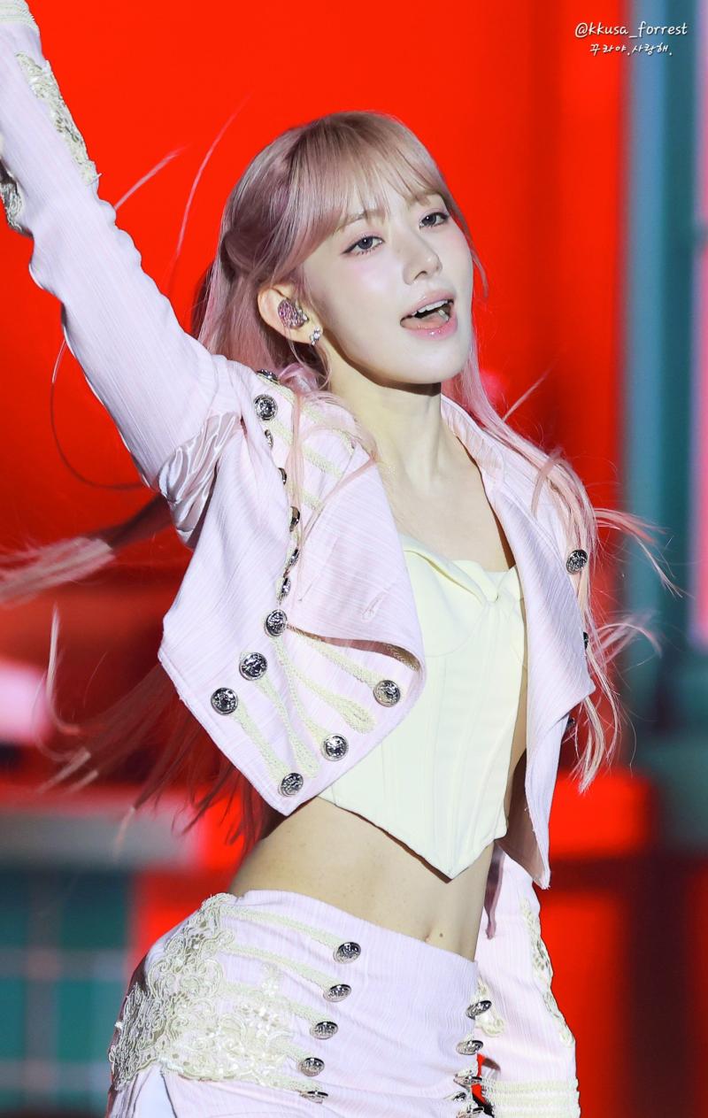 르세라핌 사쿠라 KDWA 260827