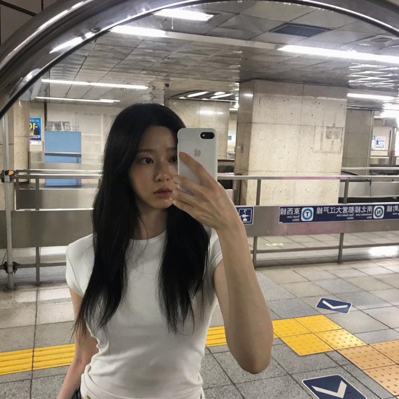 김민주